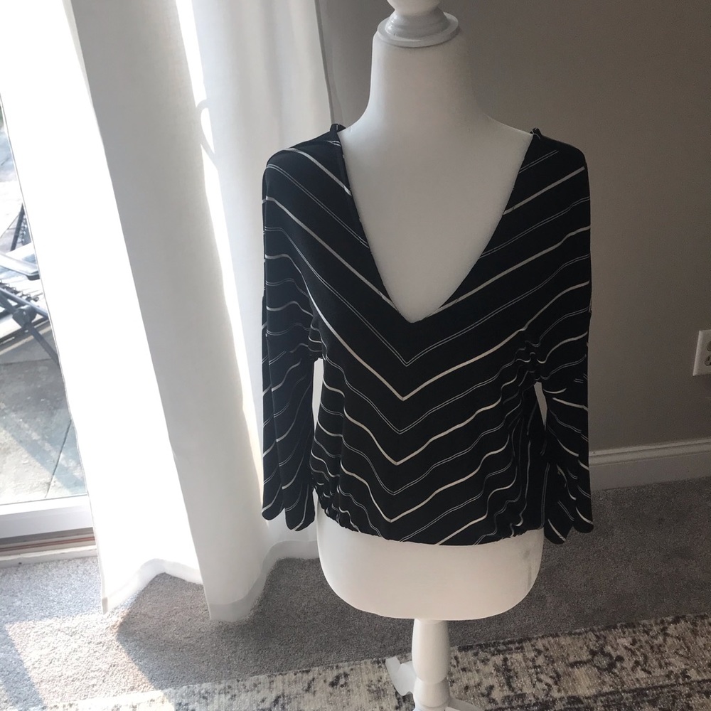 Express One Eleven Double V top.